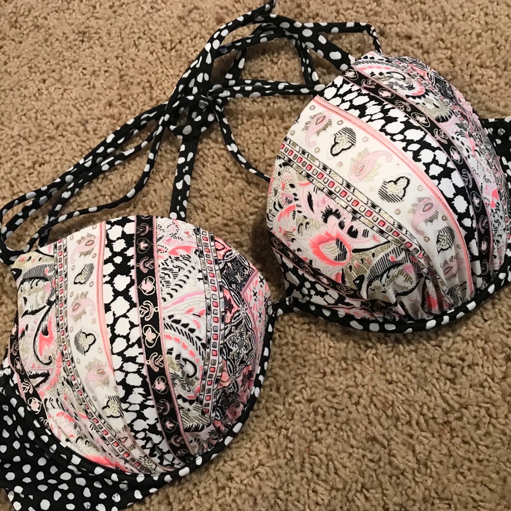 Victoria’s Secret bikini top